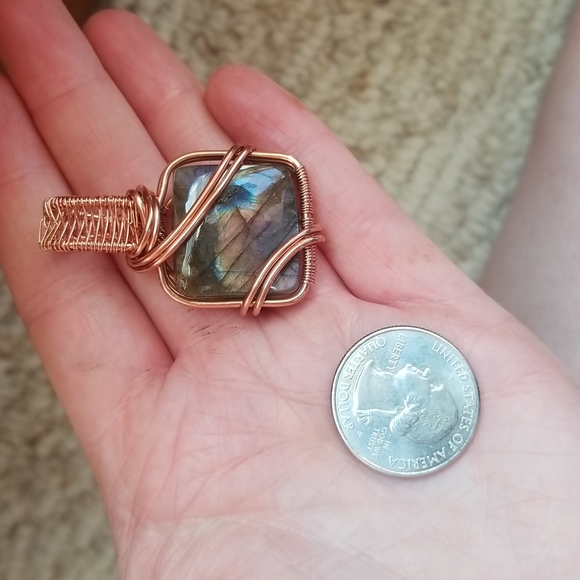 Square multi color Labradorite copper wire wrapped pendant - Picture 5 of 5